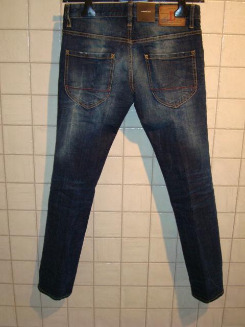 D2のJEANS